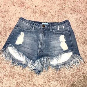 Show me your Mumu- Distressed Denim Short- Size 30